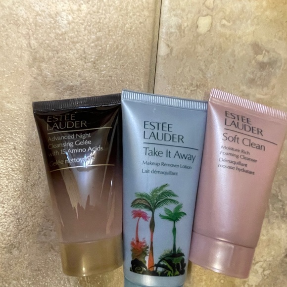 17 pieces Estee Lauder and Lancome Skincare Set with Black Bag - Picture 4 of 8